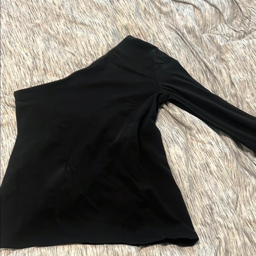 Black One-Shoulder Top